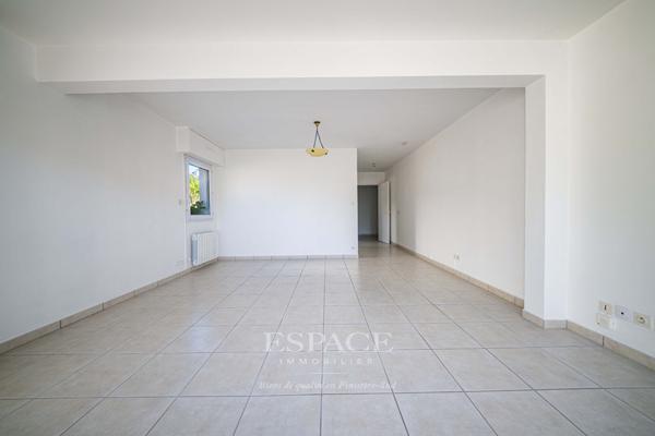 Concarneau appartement de 81 m2 avec terrasse, garage et cave