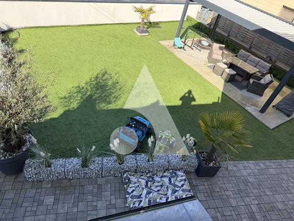 Maison 7 pièces 240 m2