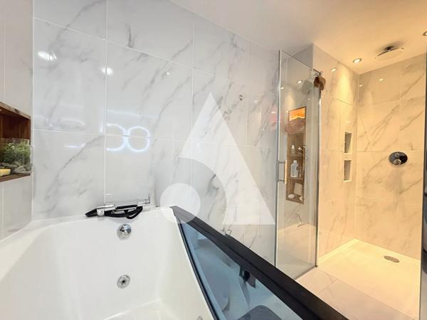 Maison 7 pièces 240 m2