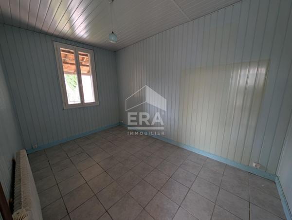 Maison à vendre de plain pied à Montpon-Ménestérol 5 pièces 90 m2