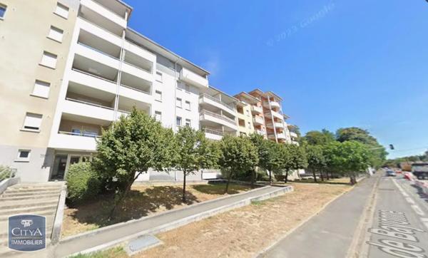 Appartement à louer 3 pièces 61.2m² Billère (64140)