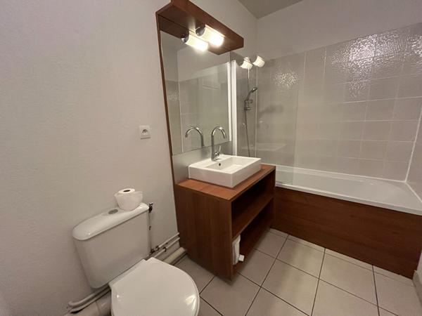 Proche Canal du Midi beau studio cabine