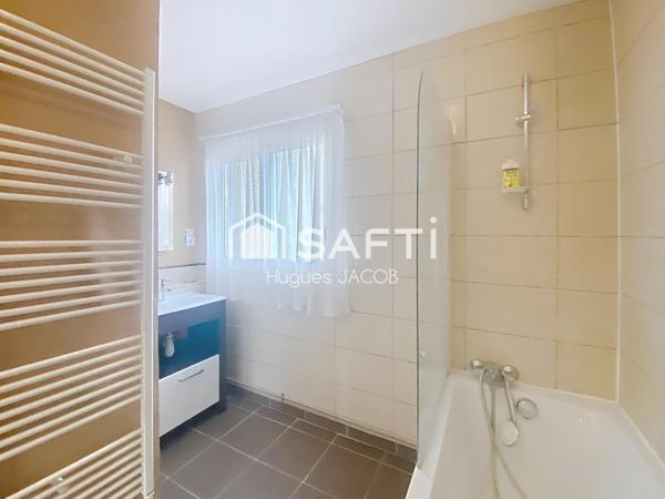 Maison de ville avec 3 chambres et garage