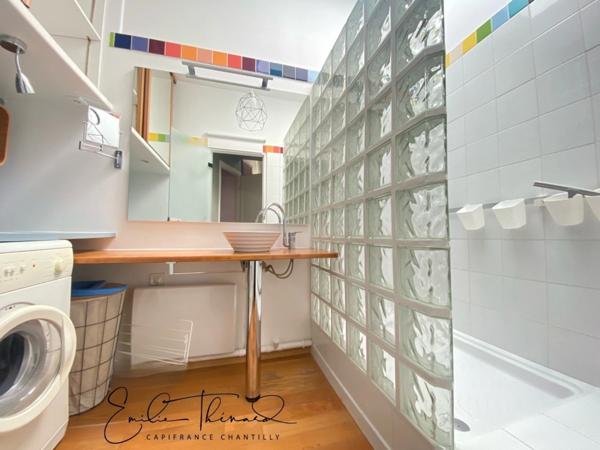 Dpt Oise (60), à louer CHANTILLY appartement T2 QUARTIER GARE