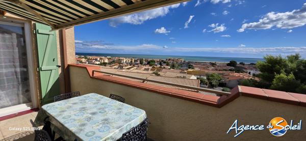 Appartement à Saint-Pierre-la-Mer SUPERBE VUE MER-PLAIN PIED T3 + 2 PARKINGS