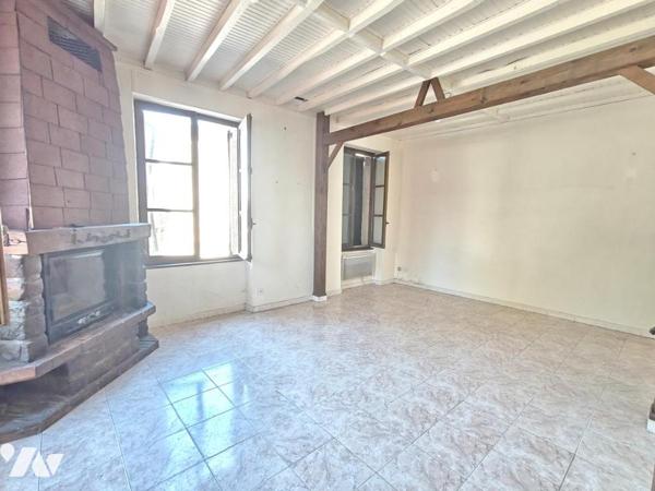 MAISON A VENDRE A FRESNE LES REIMS - Maison d'env. 90m² avec jardinet