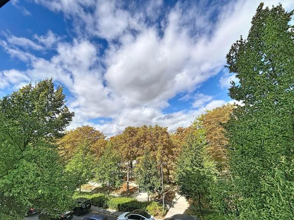 Appartement à vendre 5 pièces, balcon REIMS HYPER CENTRE (51)