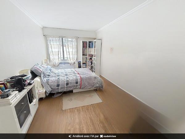 Appartement à vendre 5 pièces, balcon REIMS HYPER CENTRE (51)