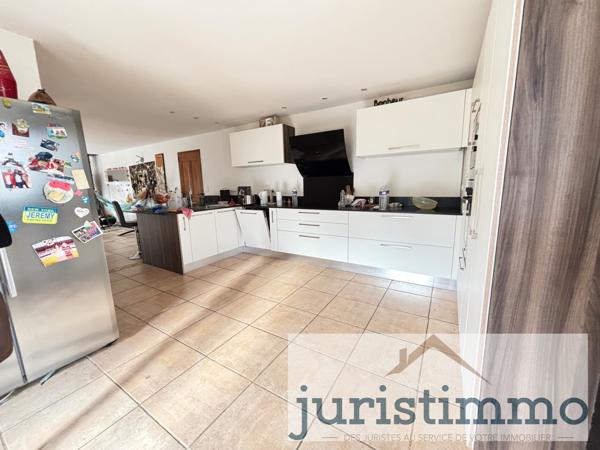 Cairanne (84290) Villa de 173m² sur une parcelle de 961m² à Cairanne