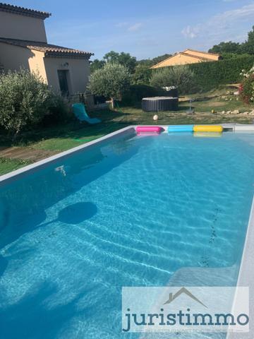 Cairanne (84290) Villa de 173m² sur une parcelle de 961m² à Cairanne