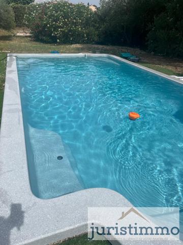 Cairanne (84290) Villa de 173m² sur une parcelle de 961m² à Cairanne