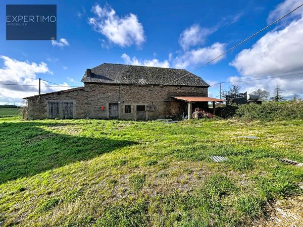 Conques (12320) À vendre – Exploitation agricole complète avec bâtiment d’élevage récent – 29 hectares attenants – Maison