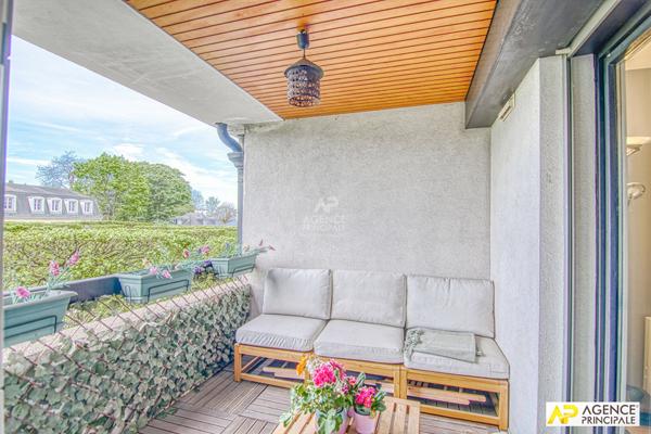 Le Chesnay limite Versailles - Appartement 5 pièces / 4 chambres de 109 m² carrez situé au 2ème étage avec ascenseur, terrasse, cave et parking €699 000 ** - Référence 25525