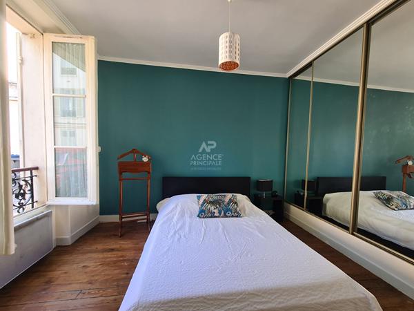 "Versailles Ermitage" joli appartement meublé sur cour pavée de 2 pièces de 33 m² !

Loyer €1 024.46/mois charges comprises **

- Ref : 13862