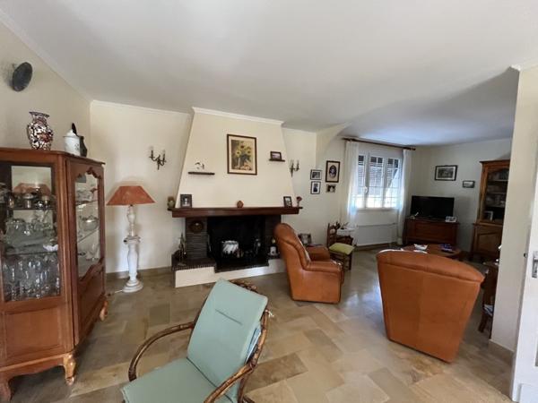 Maison à vendre 171 359 € Saint-Pardoux-du-Breuil 5 p 120 m² DPE C