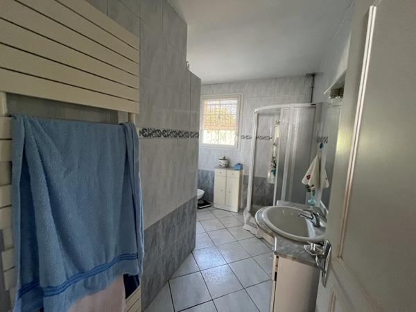 Maison à vendre 171 359 € Saint-Pardoux-du-Breuil 5 p 120 m² DPE C