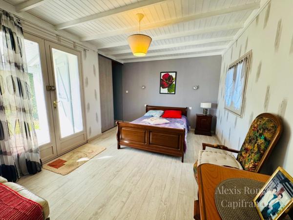 Maison 128 m² avec piscine et grange de 100 m2 – 3 800 m² de terrain