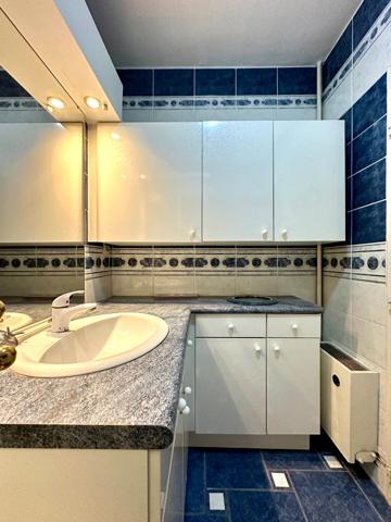 APPARTEMENT 5 PIECES CENTRE VILLE AVEC TERRASSE , CAVE , PARKING