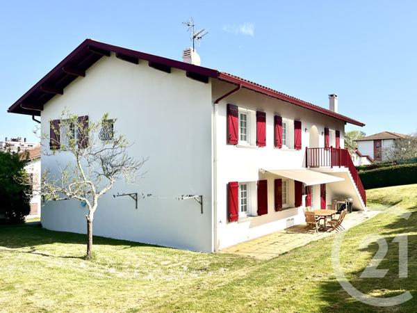 Maison à vendre  6 pièces - 191 m 2   AHETZE  - 64
