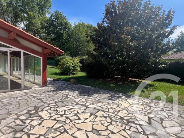 Maison à vendre  6 pièces - 191 m 2   AHETZE  - 64