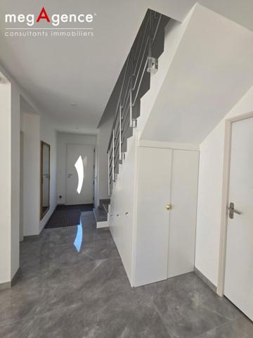 Maison à OUISTREHAM, 14150 - 7 pièces 140m²