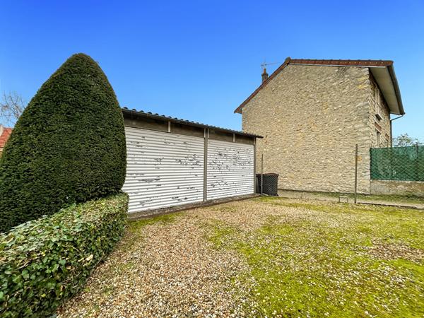 MAISON EN STYLE MEULIÈRE AVEC SOUS-SOL ET GARAGE