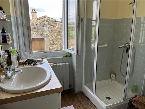 Maison à vendre |  Blanzac |  3 pièces | 120 m²