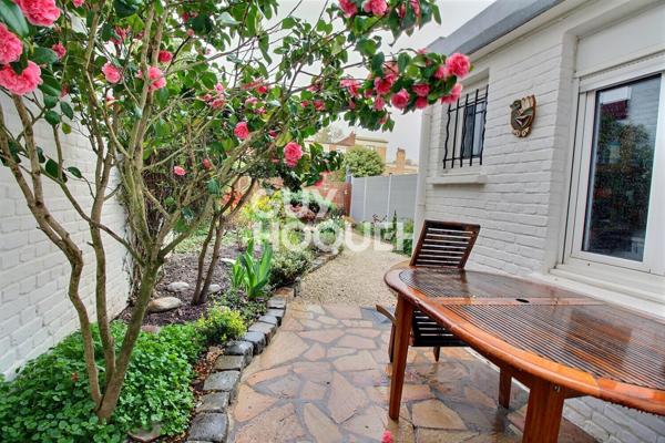 MAISON À VENDRE DE 7 PIÈCES DE 116,87 M²