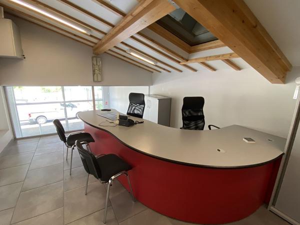 Local commercial - PUY