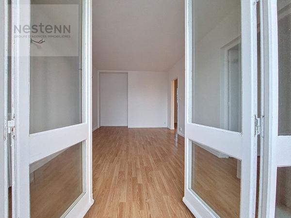 ORLEANS COLIGNY - APPARTEMENT T2/T3 - BALCON - CAVE ET PARKING REFAIT A NEUF AU PIED DE L'APPARTEMENT