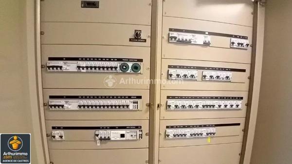 Vente Bureau 16 pièces 530 m2 à Castres