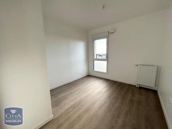 Appartement à louer 5 pièces 103.96m²