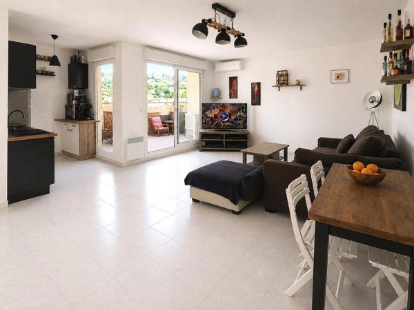 appartement 2 pièces avec parking