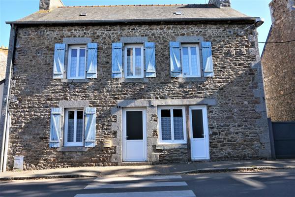 MAISON DE CHARME,CENTRE BOURG DE PLELO