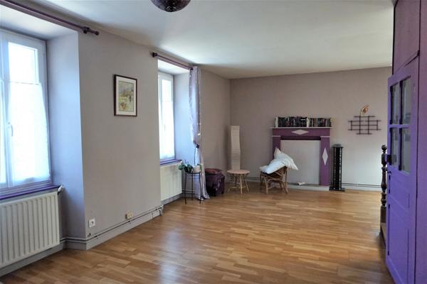 MAISON DE CHARME,CENTRE BOURG DE PLELO