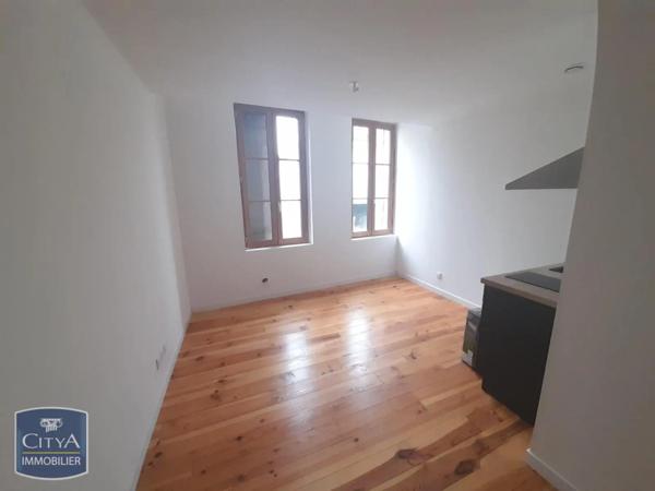 Appartement à louer 1 pièce 21.82m²