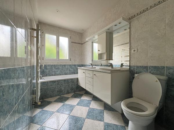 Maison Saint Sebastien Sur Loire 5 pièce(s) 106.58 m2 , Saint sebastien sur loire