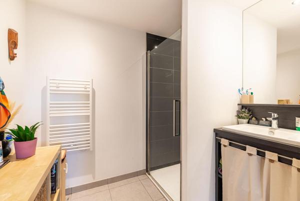 Route de Ste Luce - T2 récent avec parking et balcon