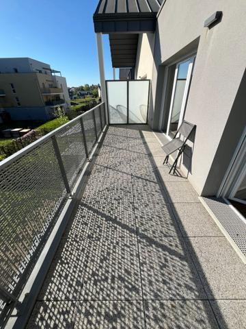 LOCATION TYPE 3 AVRILLE_ FLORESCENCE A101,  
Avrille 49240
