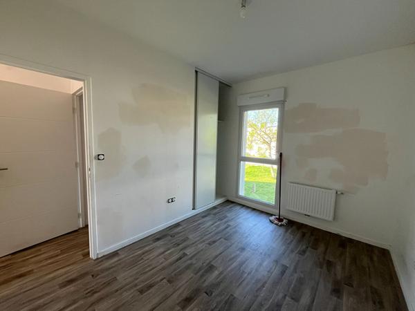 LOCATION TYPE 3 AVRILLE_ FLORESCENCE A101,  
Avrille 49240