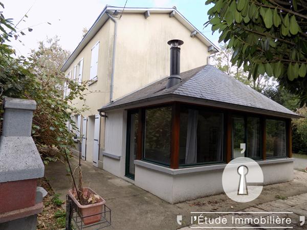 Maison Arquenay 6 pièce(s) 104 m2