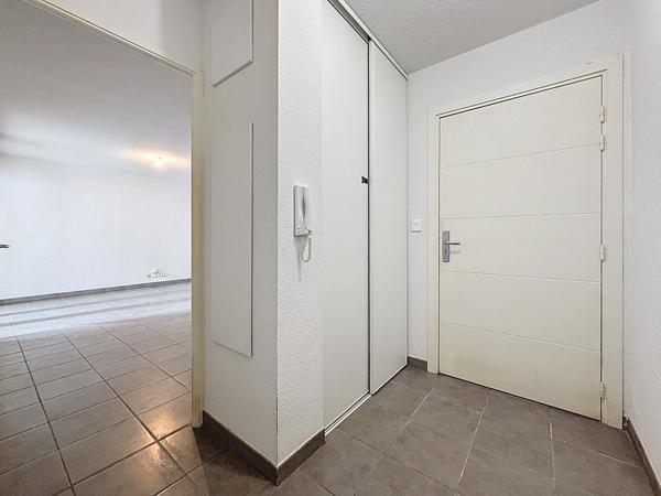 A VENDRE - TOULOUSE entre Lalande et Aucamville - Appartement T2 44m² et une place de parking