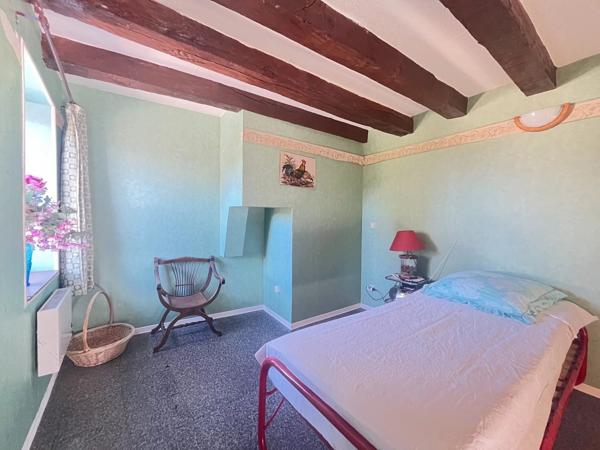 Vente                                                      Maison
                        
                     5 pièces                      108 m2                     à Béard