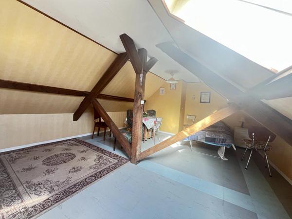 Vente                                                      Maison
                        
                     5 pièces                      108 m2                     à Béard