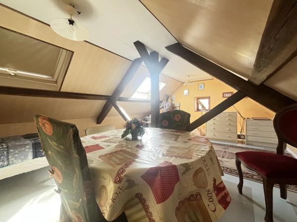 Vente                                                      Maison
                        
                     5 pièces                      108 m2                     à Béard