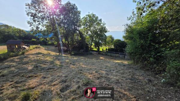 Terrain Montagnole 750 m2