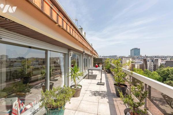 Penthouse de 110 m² avec 165 m² de terrasse PARIS 15ème