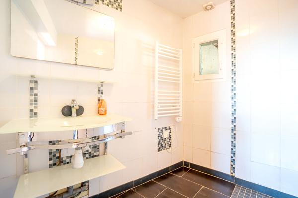 Pavillon de plain-pied au Coudray Macouard - 5 chambres