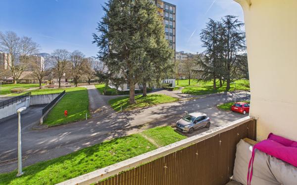 Appartement à vendre    4 pièces • 83,81 m2 Cognin