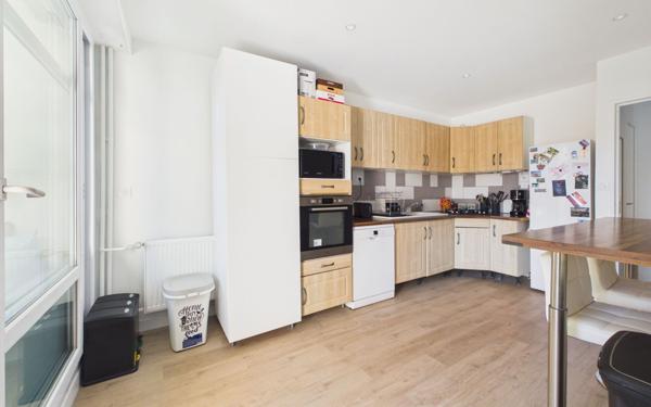 Appartement à vendre    4 pièces • 83,81 m2 Cognin